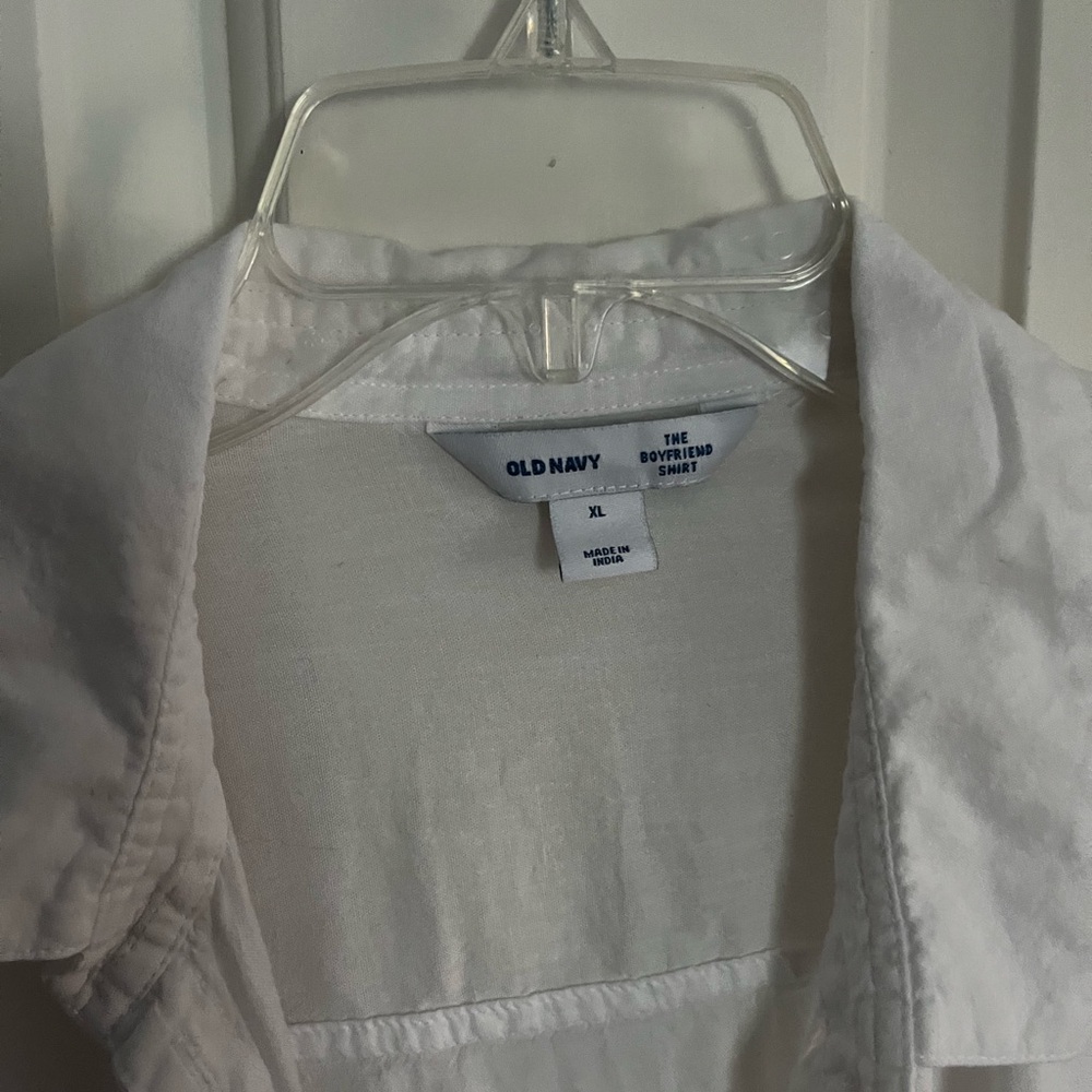 Loose linen button up - Picture 3 of 3